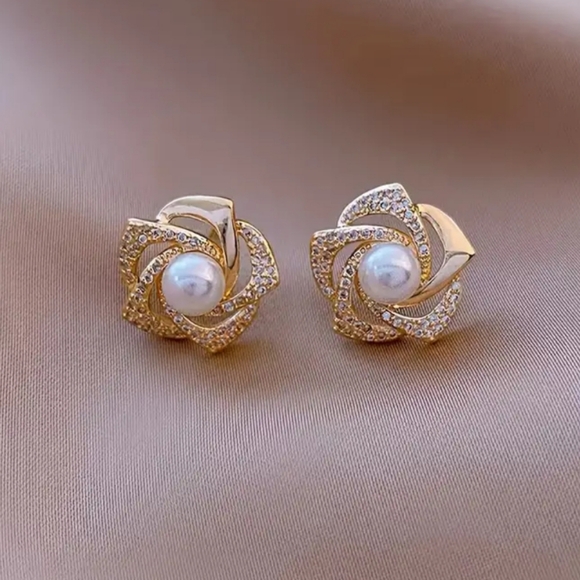 Rhinestone Pearl Rose Earrings - Picture 1 of 4